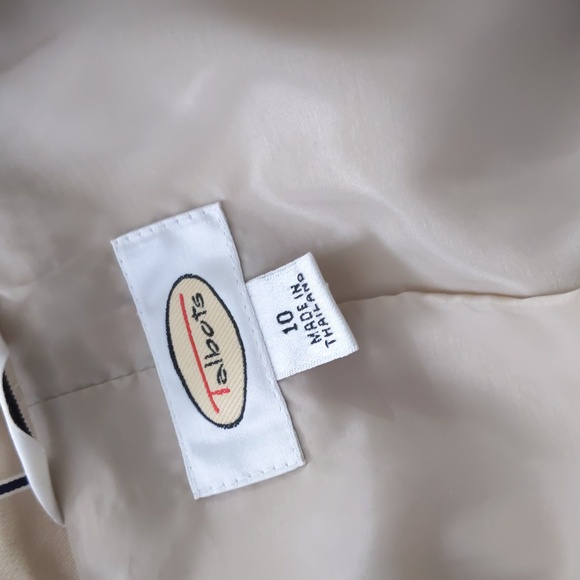 GORGEOUS Talbots Khaki Pinstripe 3 Pocket Blazer, Size 10 - Picture 3 of 11